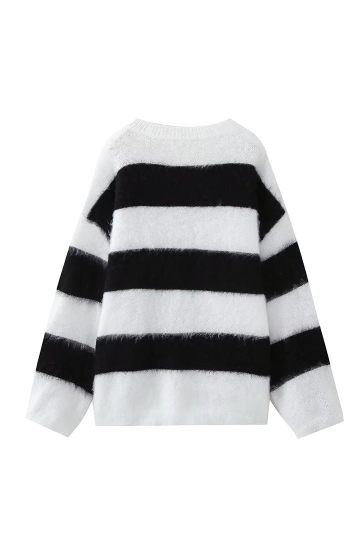 Knitted Crew Neck Sweater