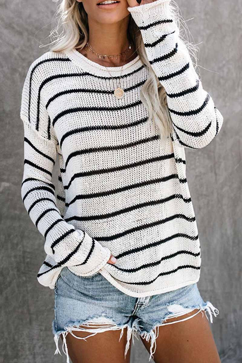 Loose Grid Round Neck Sweater