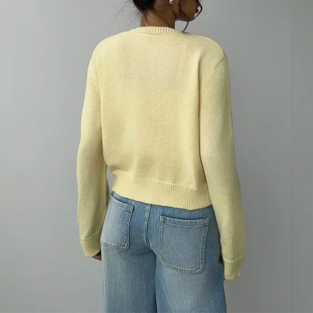Fiona | ’s Spring Cropped Button Cardigan