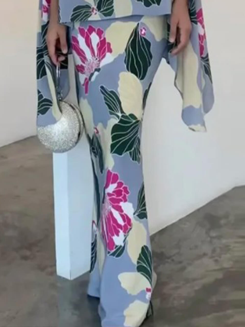 And Fashionable Turtleneck Printed Two-piece Set