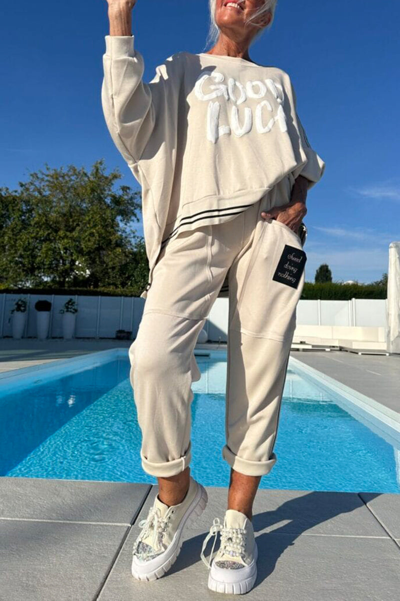 Round Neck Printed Letter Top + Pants Suit