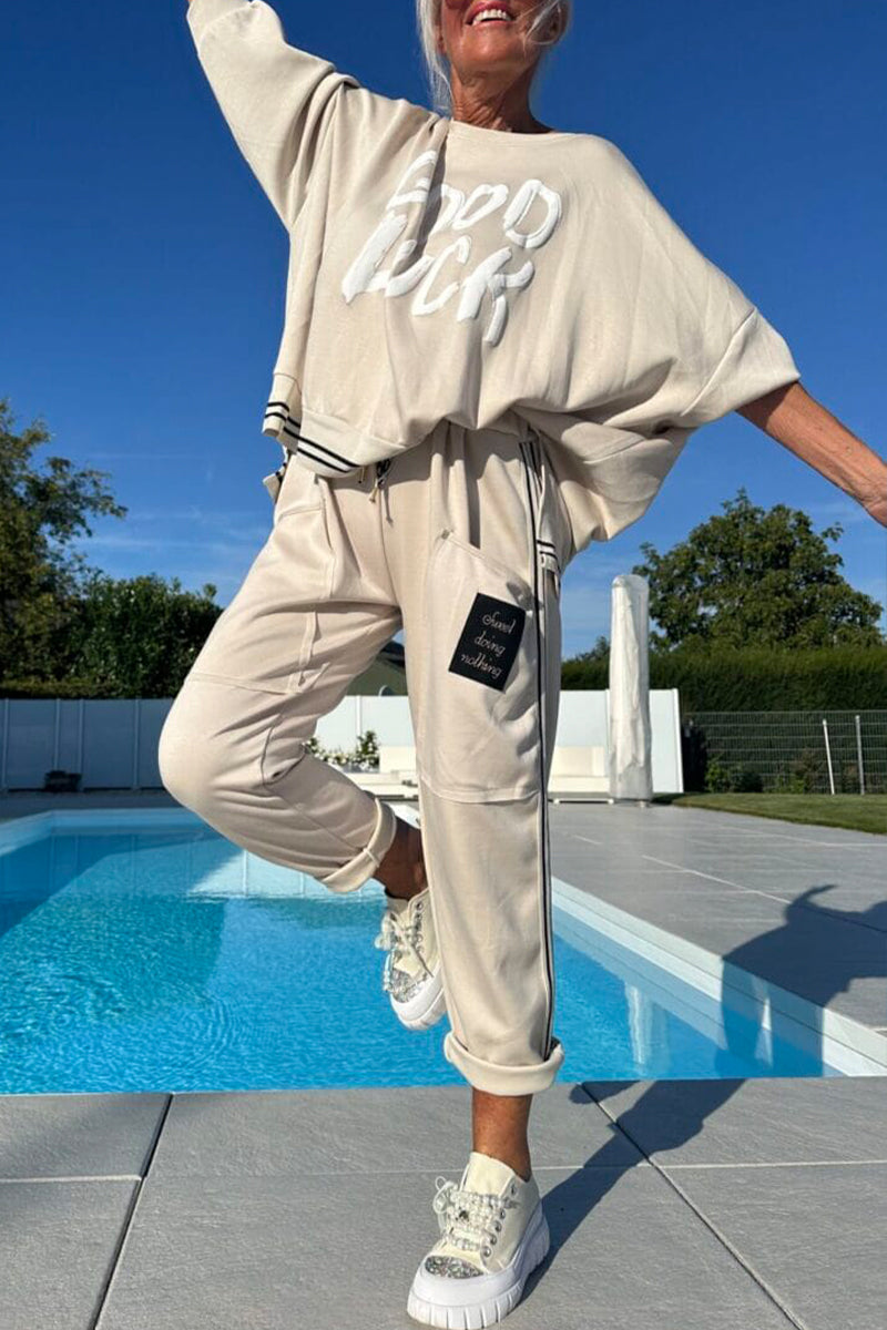 Round Neck Printed Letter Top + Pants Suit