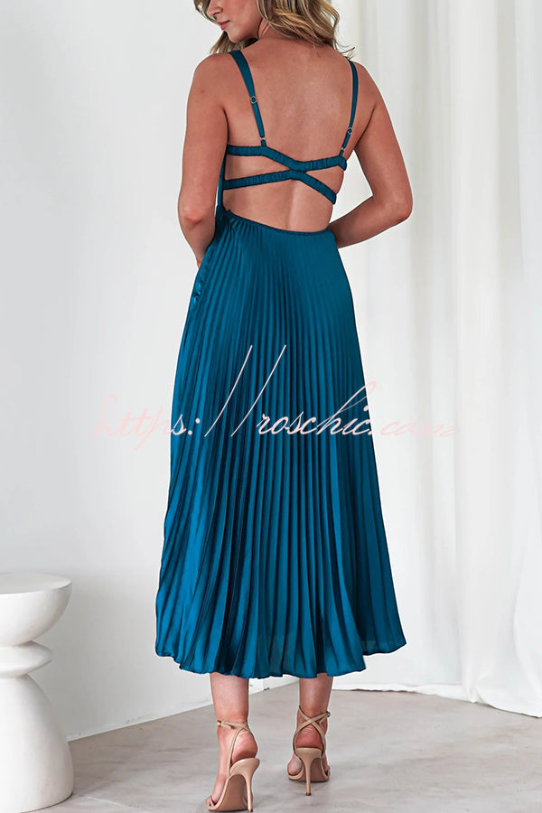 Satin Color V-neck Pleated Maxi Dress