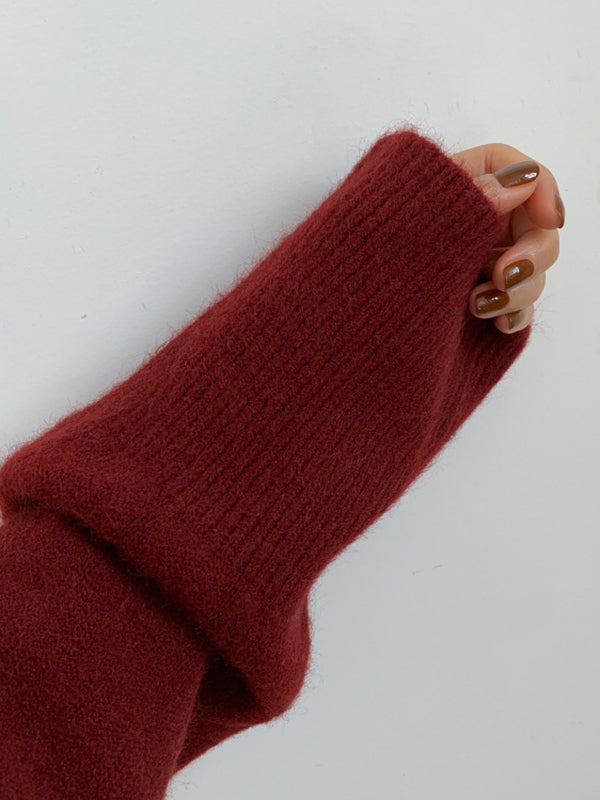 Red High Neck Split Hem Long Sleeve Sweater An1056