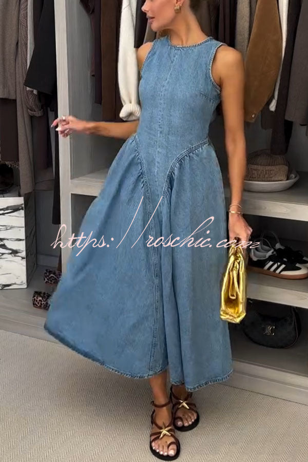 Classic and Stylish Denim Open Back Tie-up Gathered Hip Stretch Midi Dress