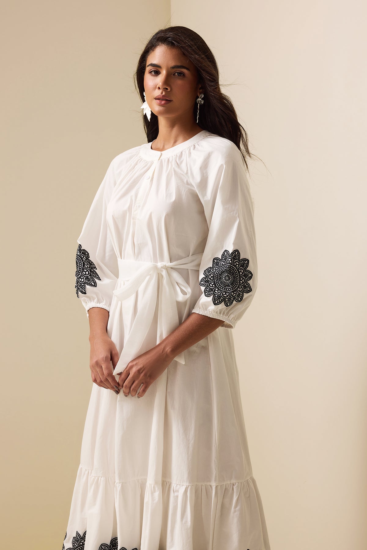 Embroidered Raglan Sleeve Midi Dress With Belt