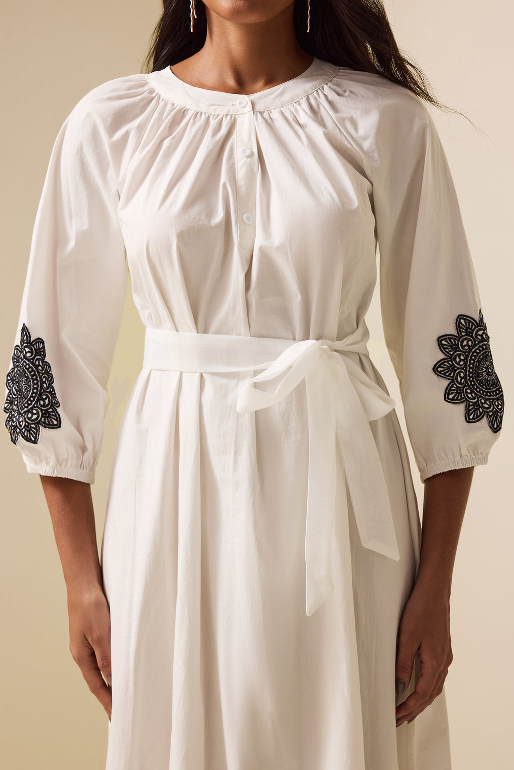 Embroidered Raglan Sleeve Midi Dress With Belt