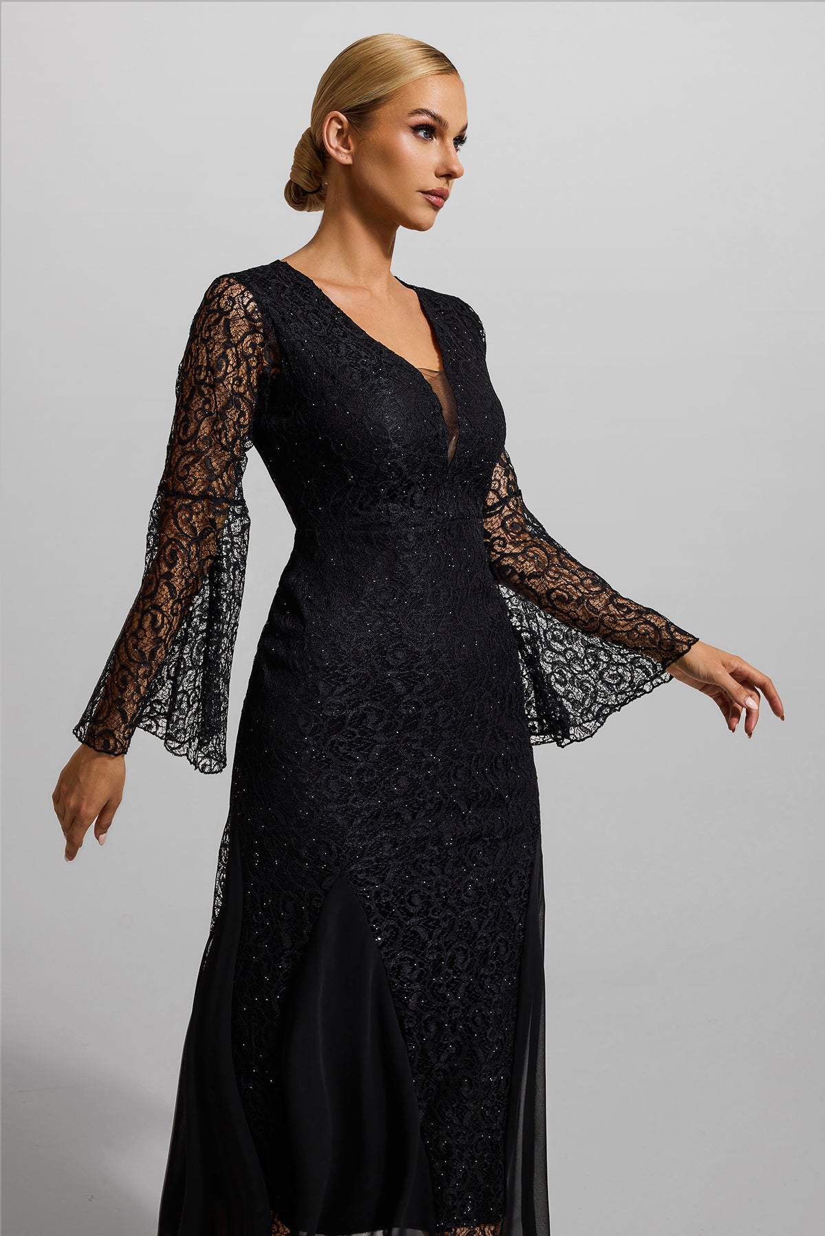 Lace V-neck Ball Sleeve Midi Dress