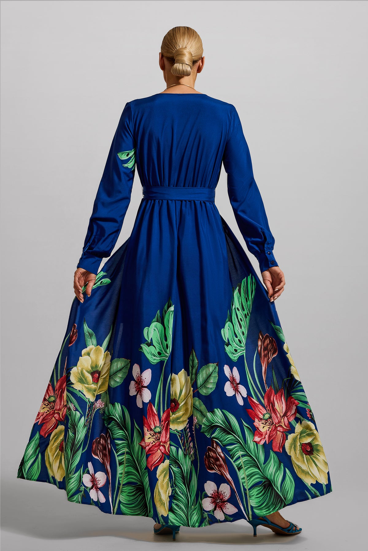 V-neck Lantern Sleeve Maxi Dress