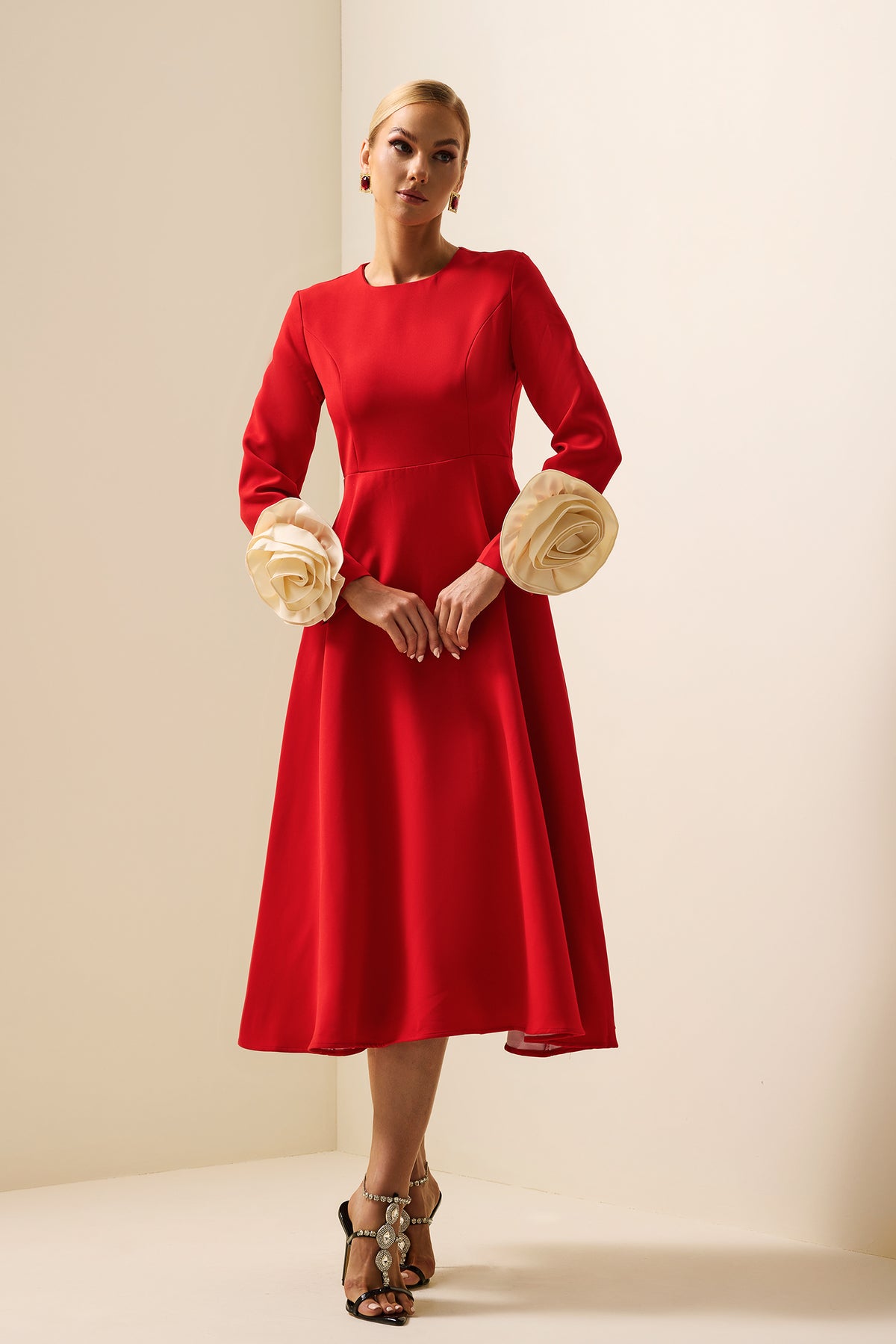 3d Flower Round Neck Long Sleeve Midi Dress