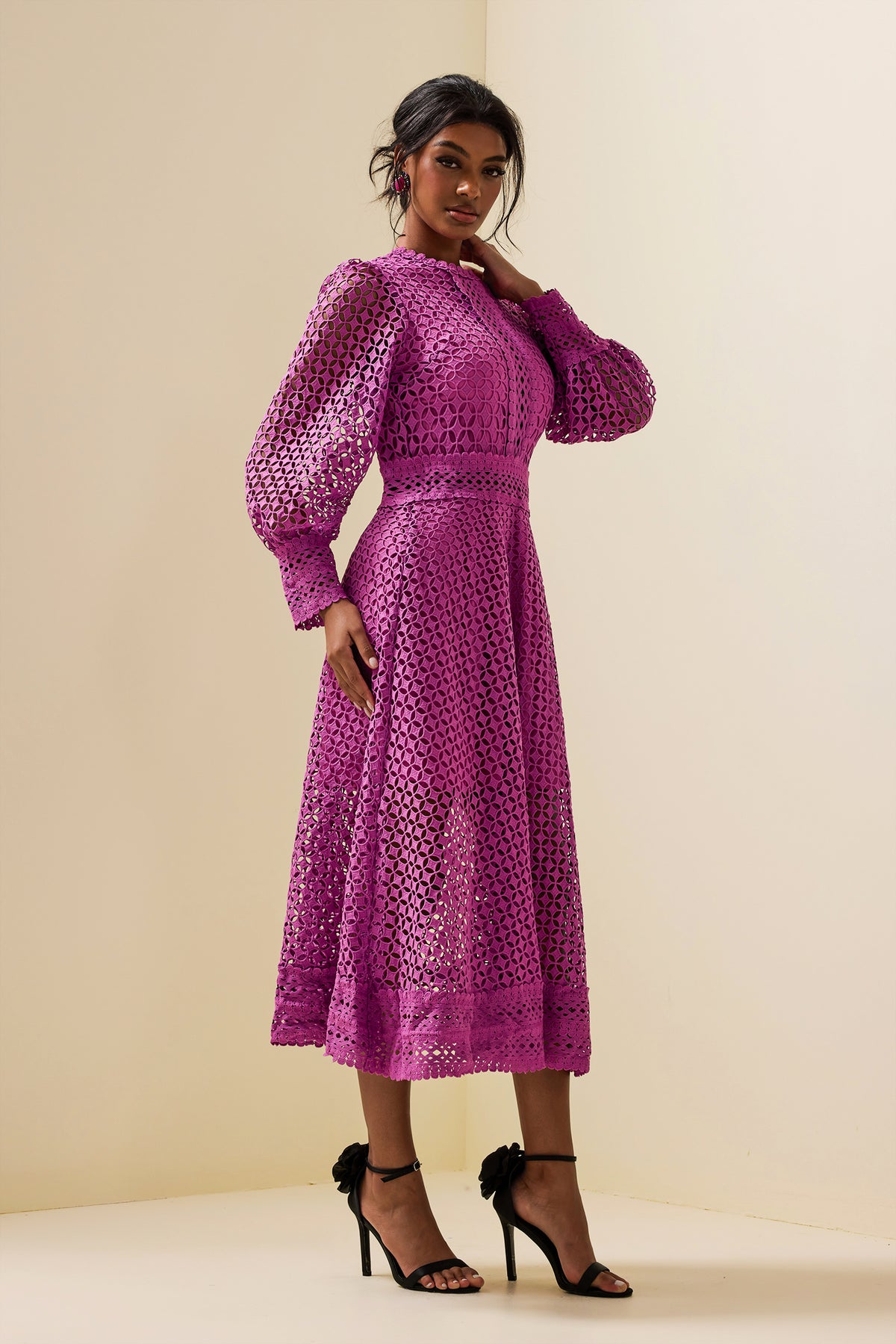 Lace Lantern Sleeve Midi Dress