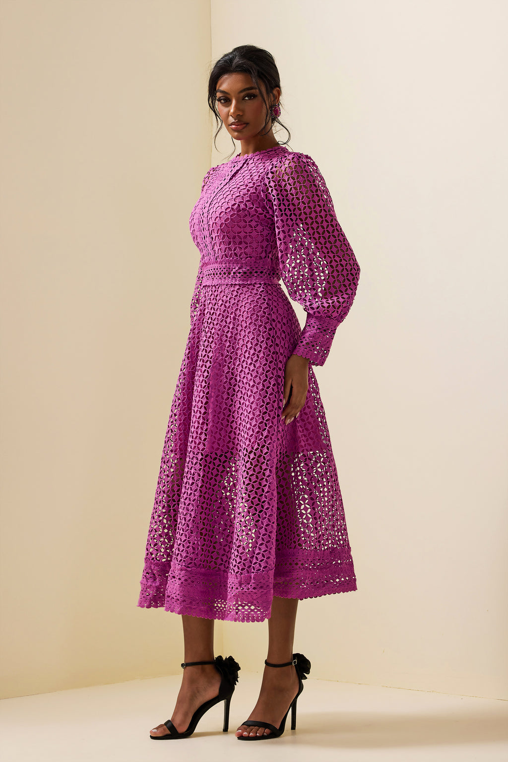 Lace Lantern Sleeve Midi Dress