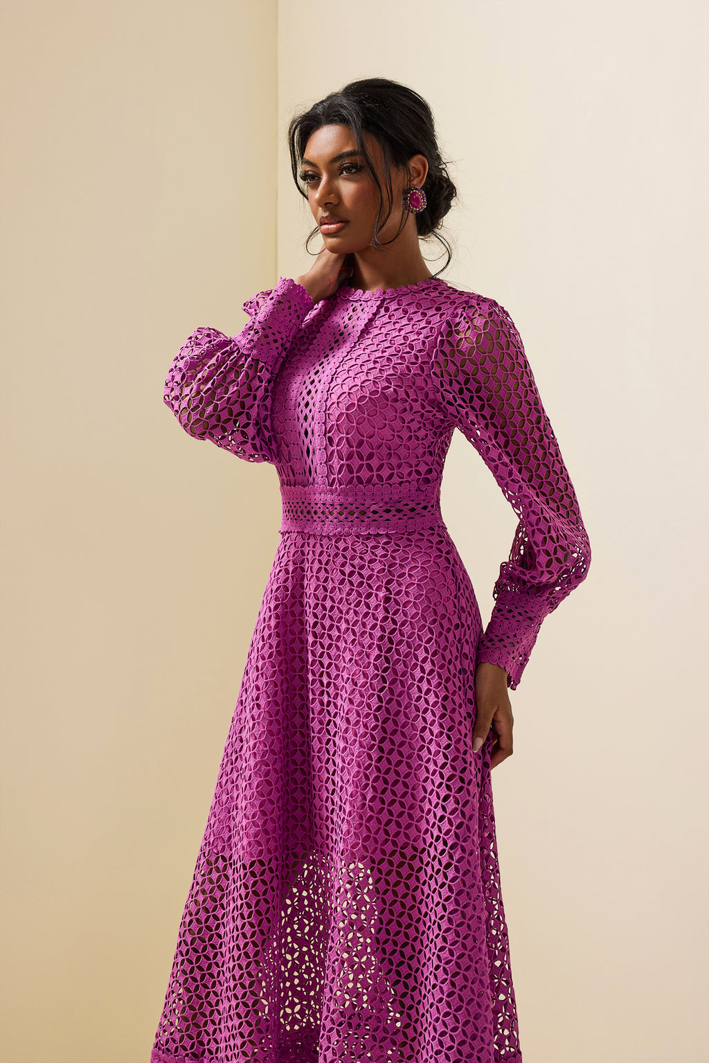 Lace Lantern Sleeve Midi Dress