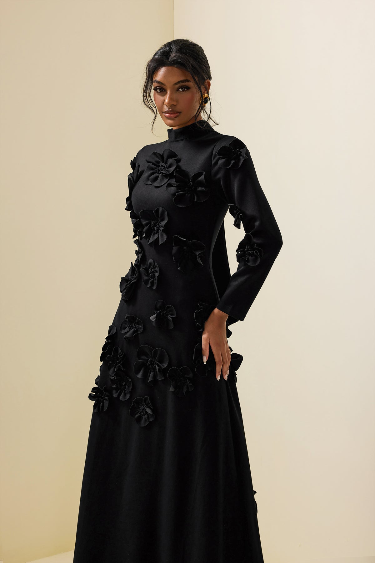 3d Flower Stand Collar Long Sleeve Midi Dress