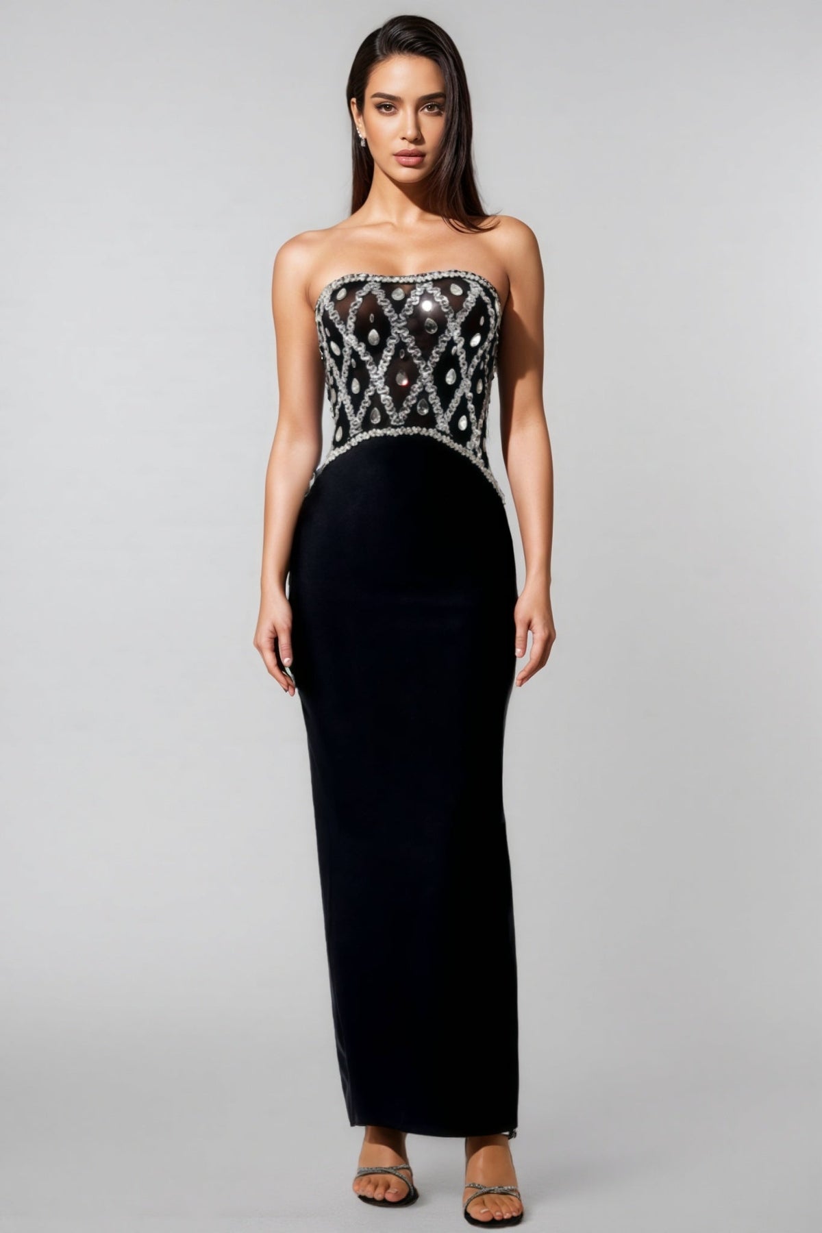 Mio Sleeveless Diamond Bandage Maxi Dress