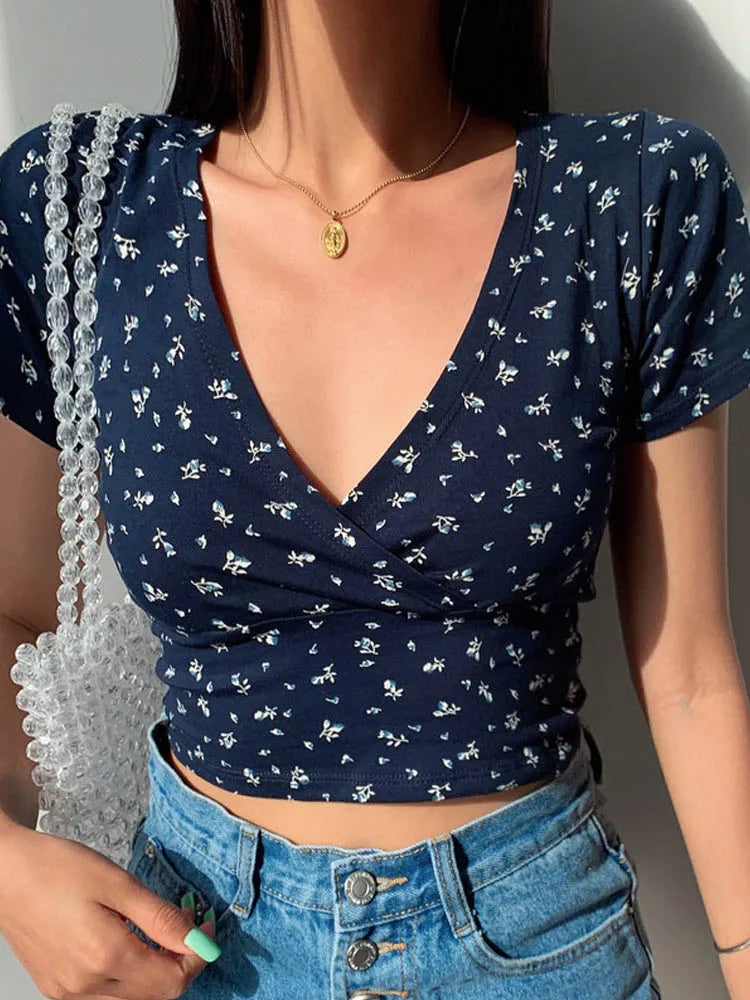 Summer French Retro V-neck Short-sleeved T-shirt Slim Slimming Wild High Waist T-shirt ’s Top