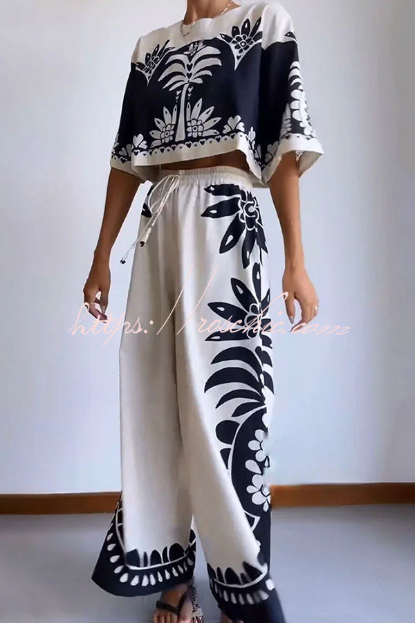 Exotic Holiday Print Loose Top and Elastic Waist Wide Leg Pants Set
