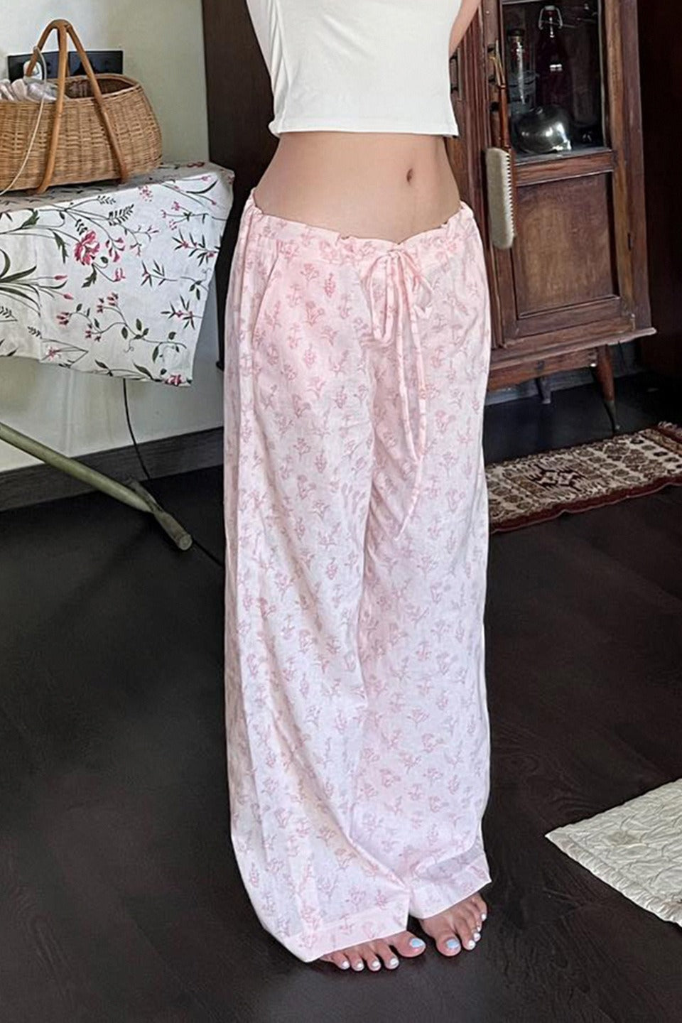 Wide-leg Pants