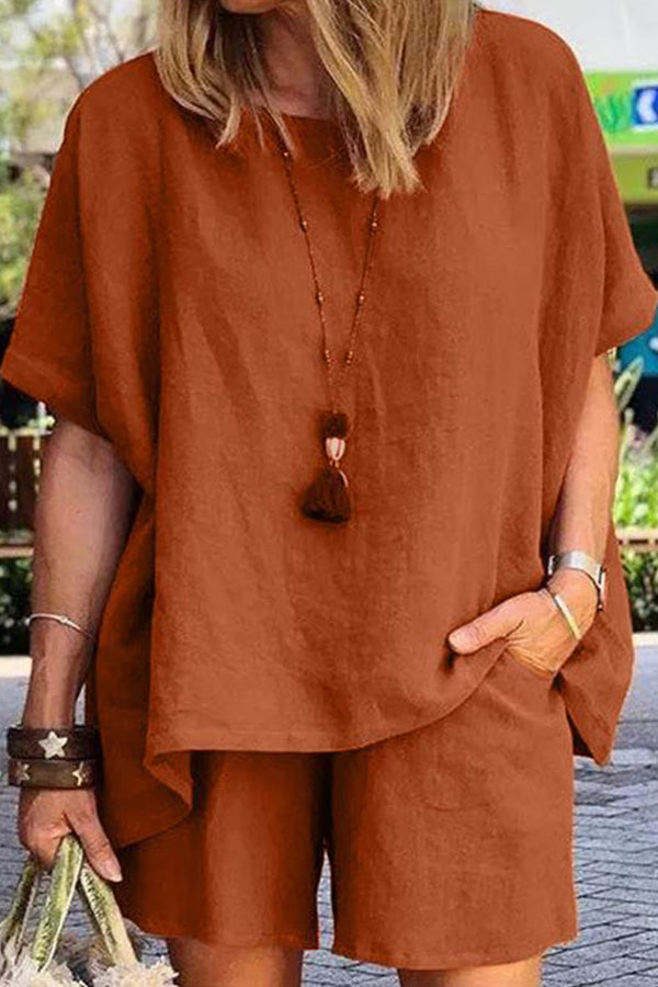 Temperament Loose Short-sleeved Shorts Two-piece Set