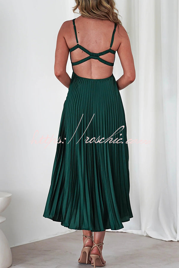 Satin Color V-neck Pleated Maxi Dress
