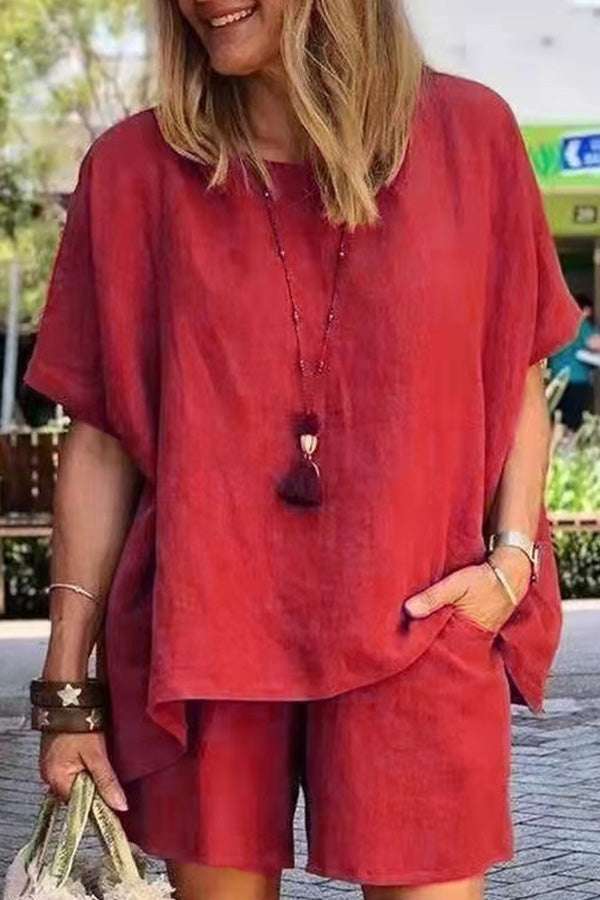 Temperament Loose Short-sleeved Shorts Two-piece Set