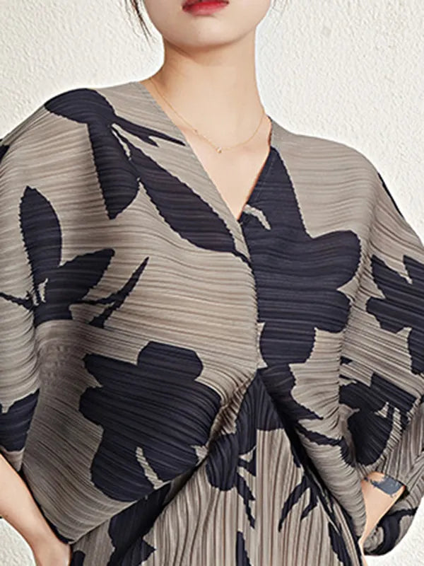 Batwing Sleeves Loose Pleated Printed V-neck Midi Dresses