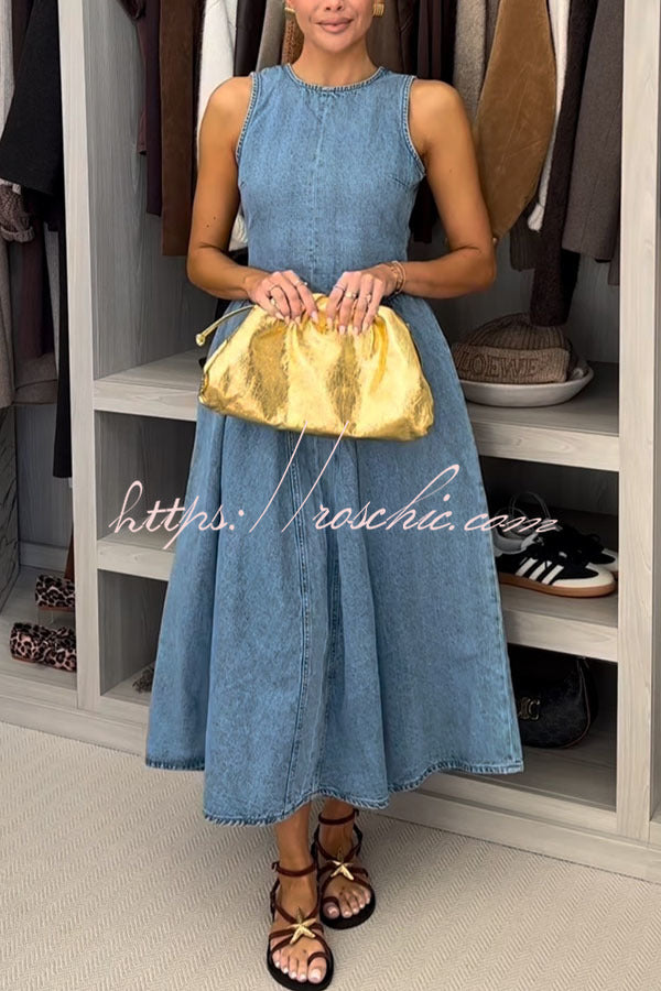 Classic and Stylish Denim Open Back Tie-up Gathered Hip Stretch Midi Dress