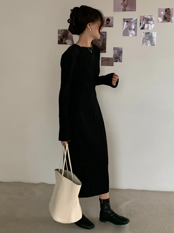 Simple Long Sleeves Black Split-joint Elasticity Waist Pleated Midi Dress