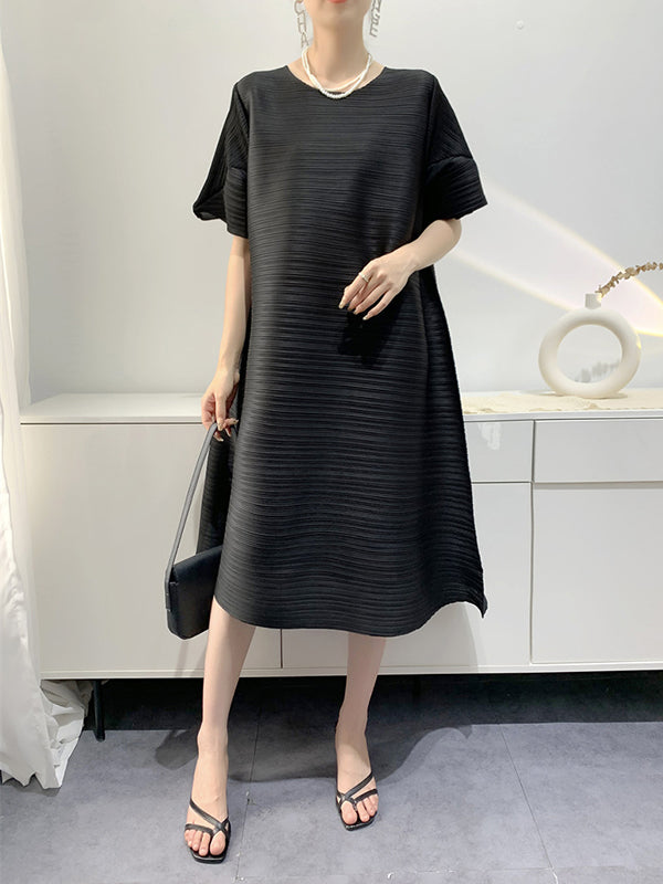 Loose Pleated Round-neck Midi Dresses