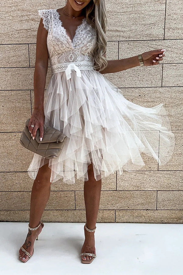 V-neck Lace Sleeveless Layered Midi Dress