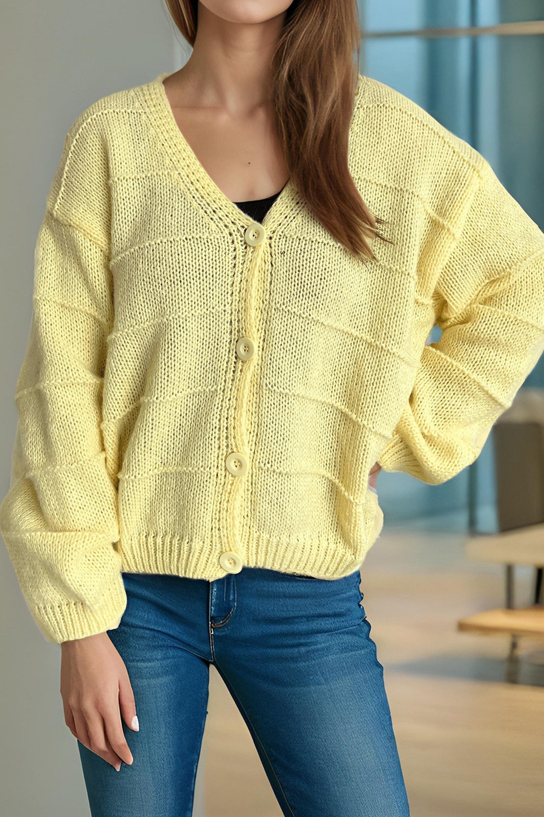Relaxed V-neck Cardigan