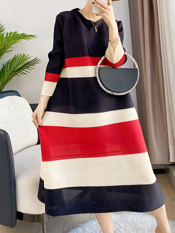 A-line Loose Pleated Striped Round-neck Midi Dresses