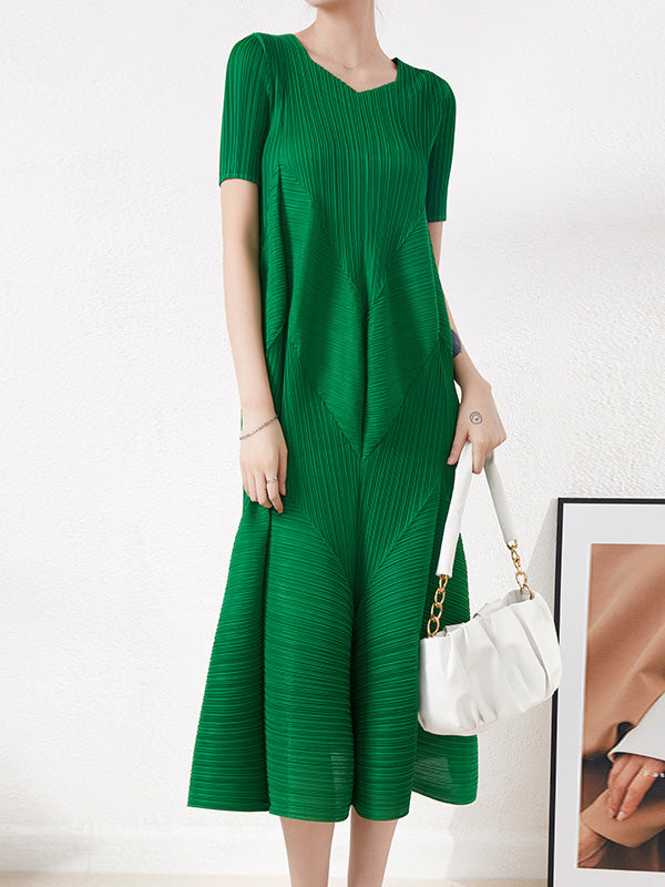 Short Sleeves Pleated Color Round-neck Midi Dresses