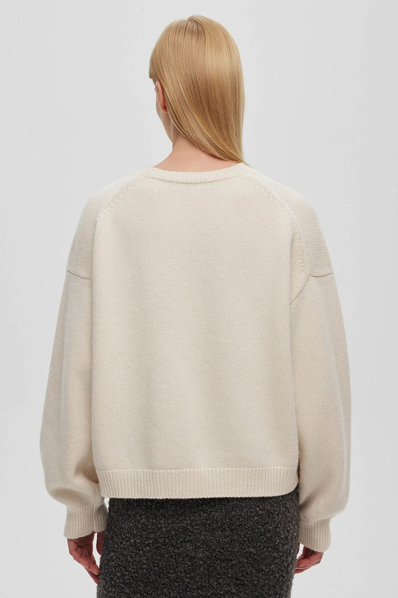 Printed Knit Round Neck Long Sleeve Blouse