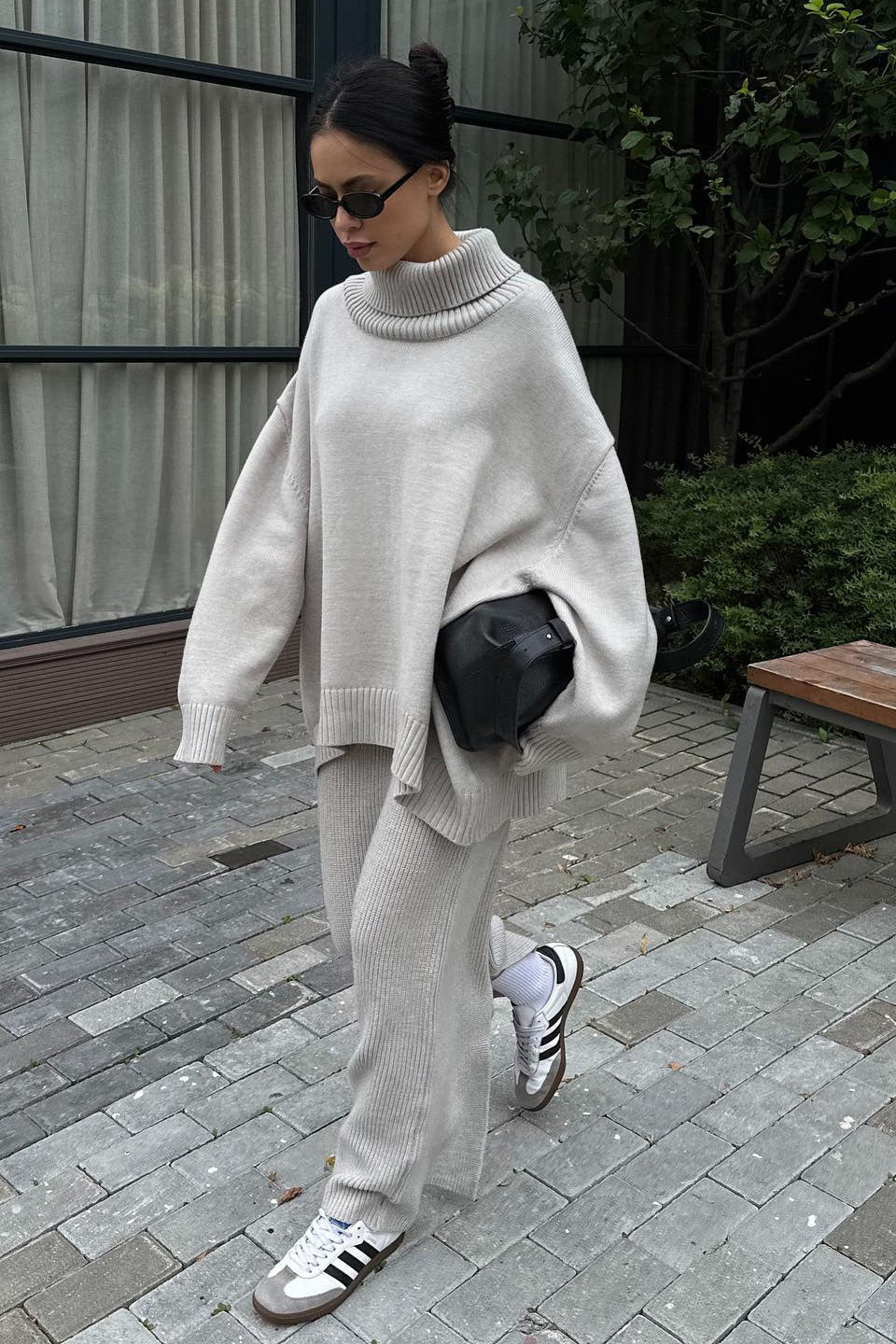 Minimalist Turtleneck Oversized Sweater