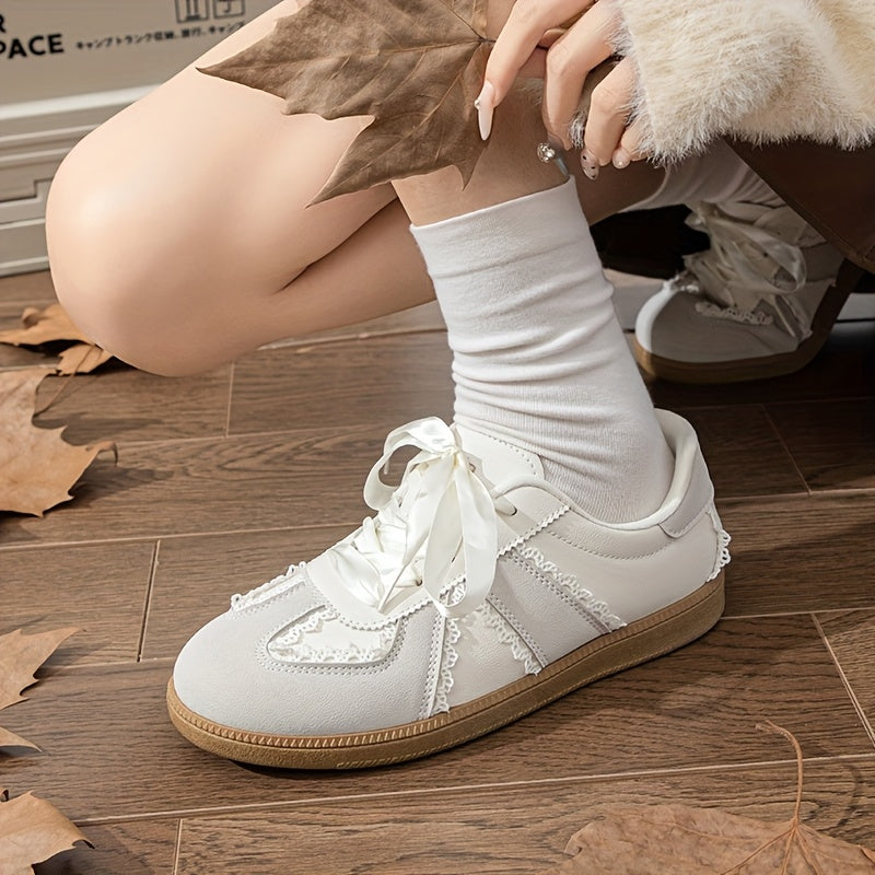 Tuopin Beige Skateboard Shoes, Lace Decoration, Ribbon Shoelaces, and Comfortable Sports Shoes, Commuting German Army Trainer