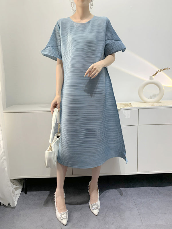 Loose Pleated Round-neck Midi Dresses