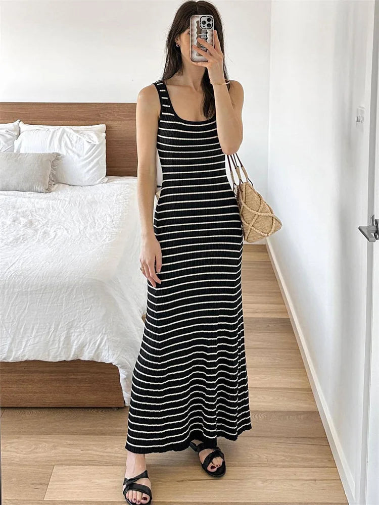 Striped Knit Backless Maxi Dress for Scoop Neck Sleeveless Slim Party Dress Spaghetti Holiday Beach Dress