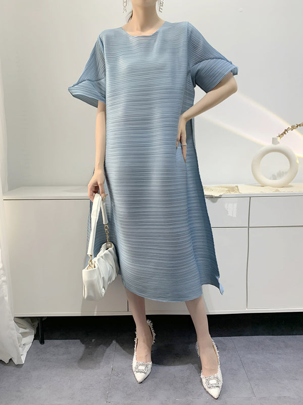 Loose Pleated Round-neck Midi Dresses