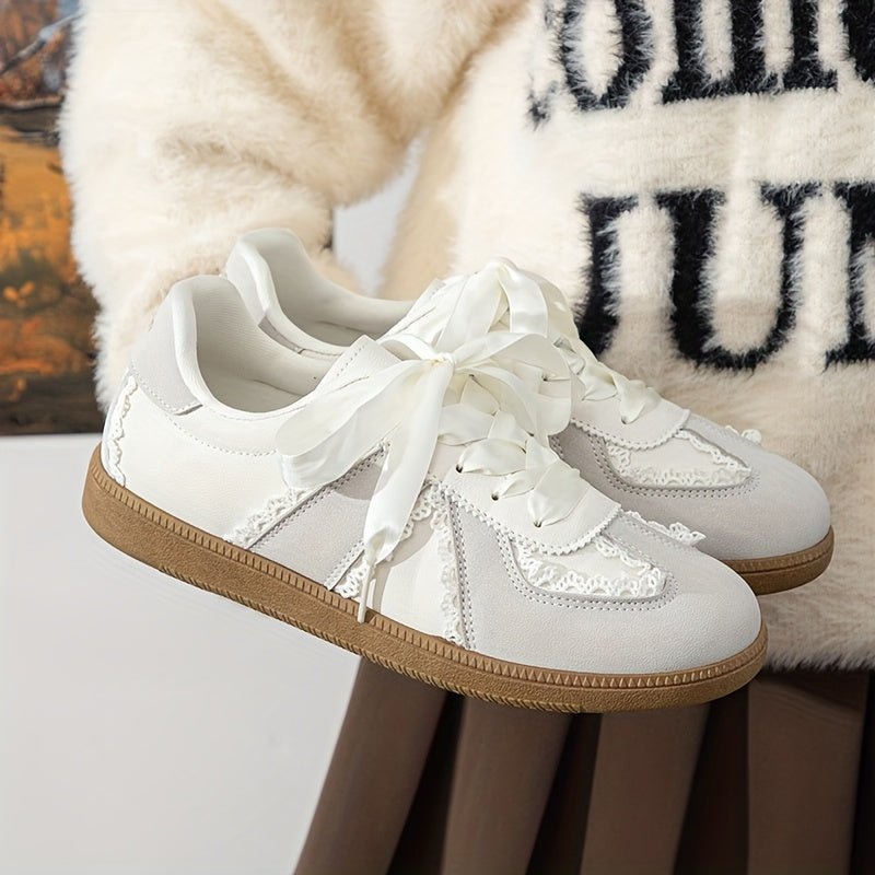 Tuopin Beige Skateboard Shoes, Lace Decoration, Ribbon Shoelaces, and Comfortable Sports Shoes, Commuting German Army Trainer