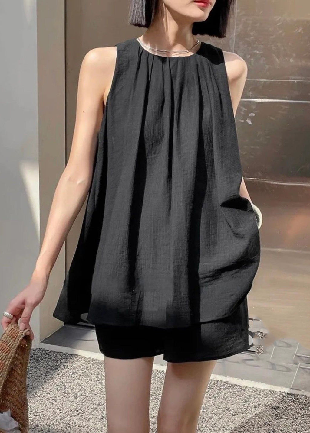 Black Wrinkled Top and Shorts Two Pieces Set Sleeveless Qb018