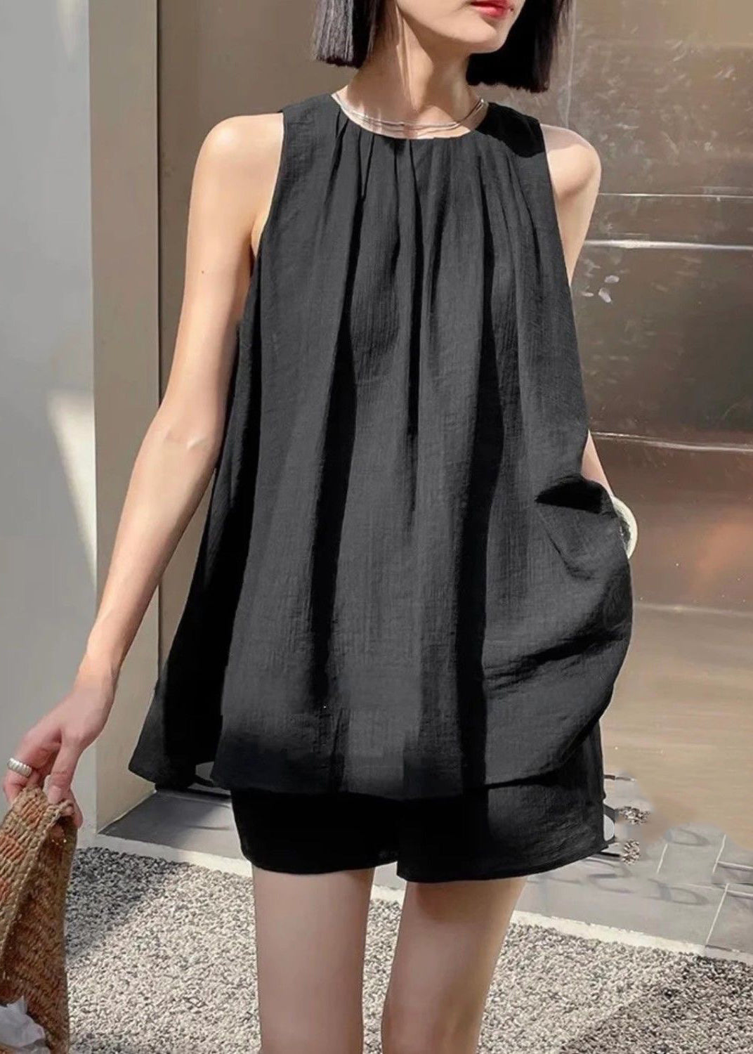 Black Wrinkled Top and Shorts Two Pieces Set Sleeveless Qb018
