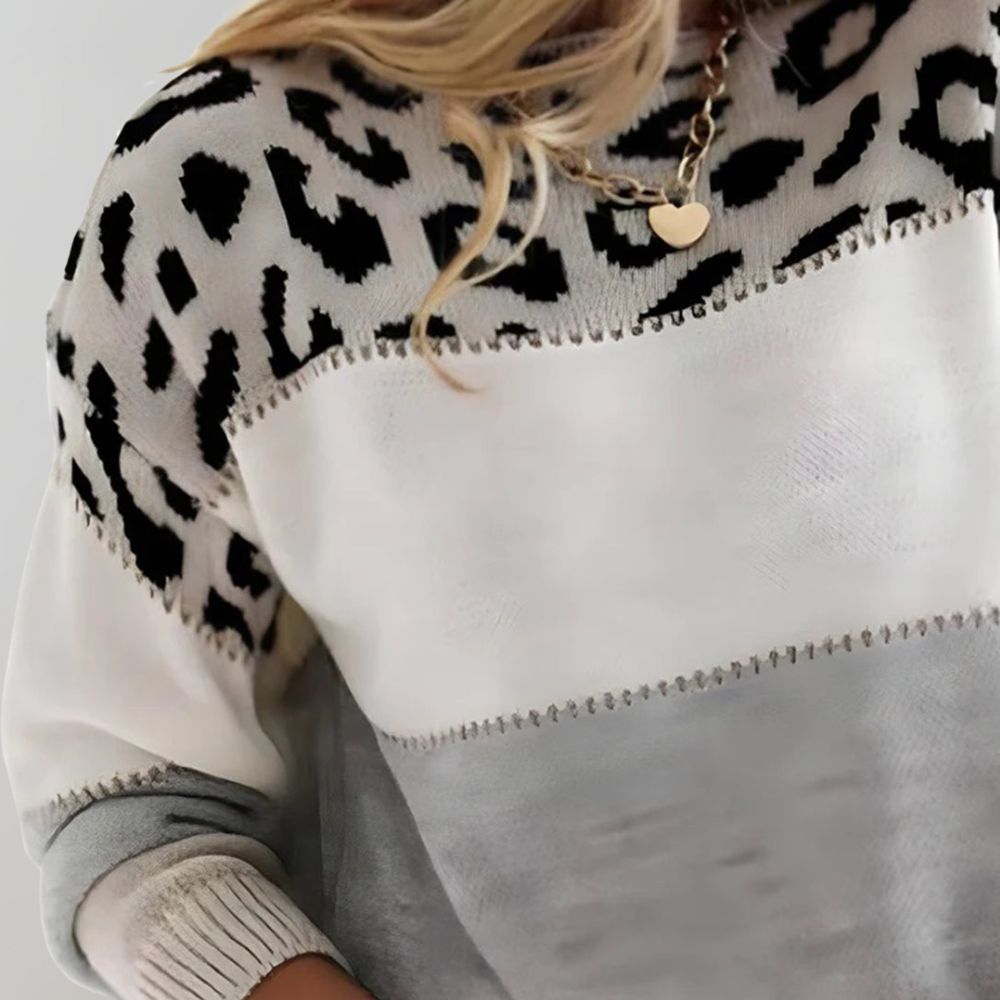 Laura - Sweater With Leopard Design