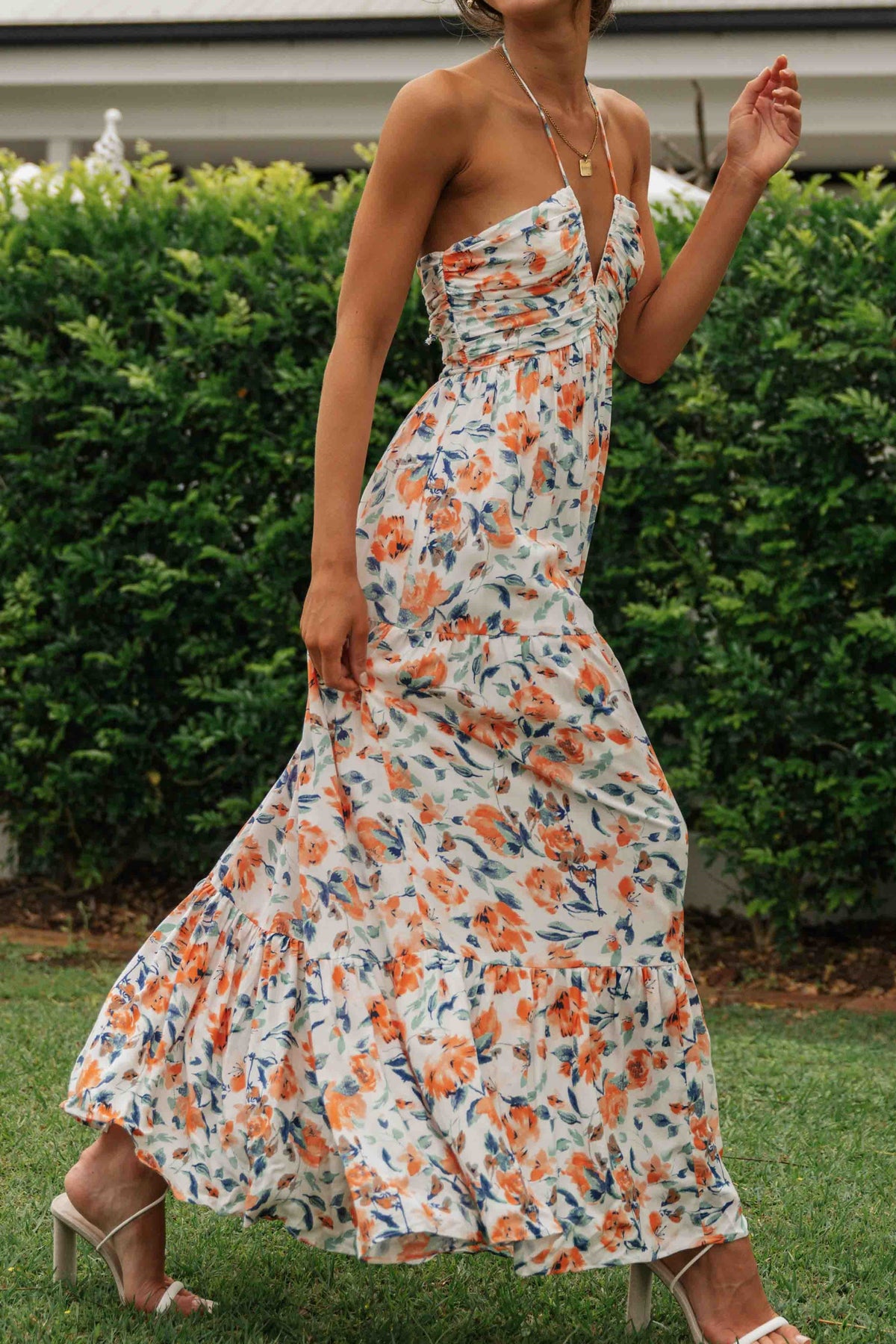 V-neck Backless Maxi Dress