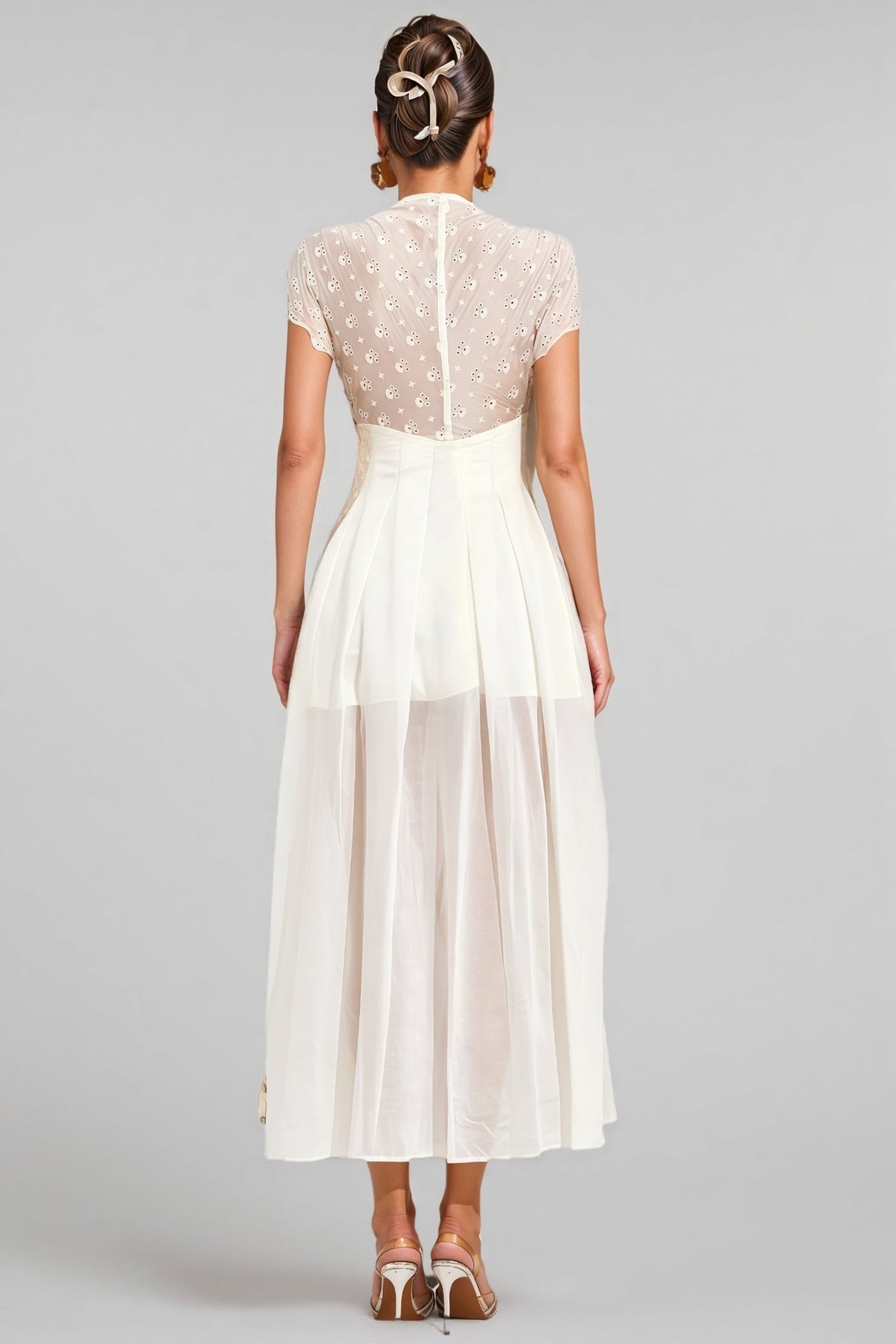 Lisiya Beige Lace Maxi Dress