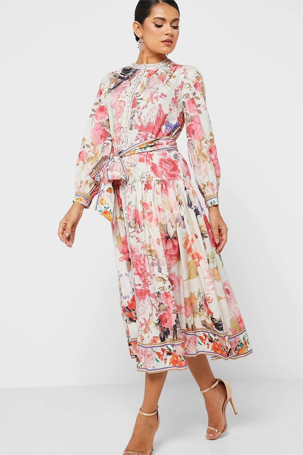 Long Sleeve Crew Collar Buttoned Lace Up Midi Dress