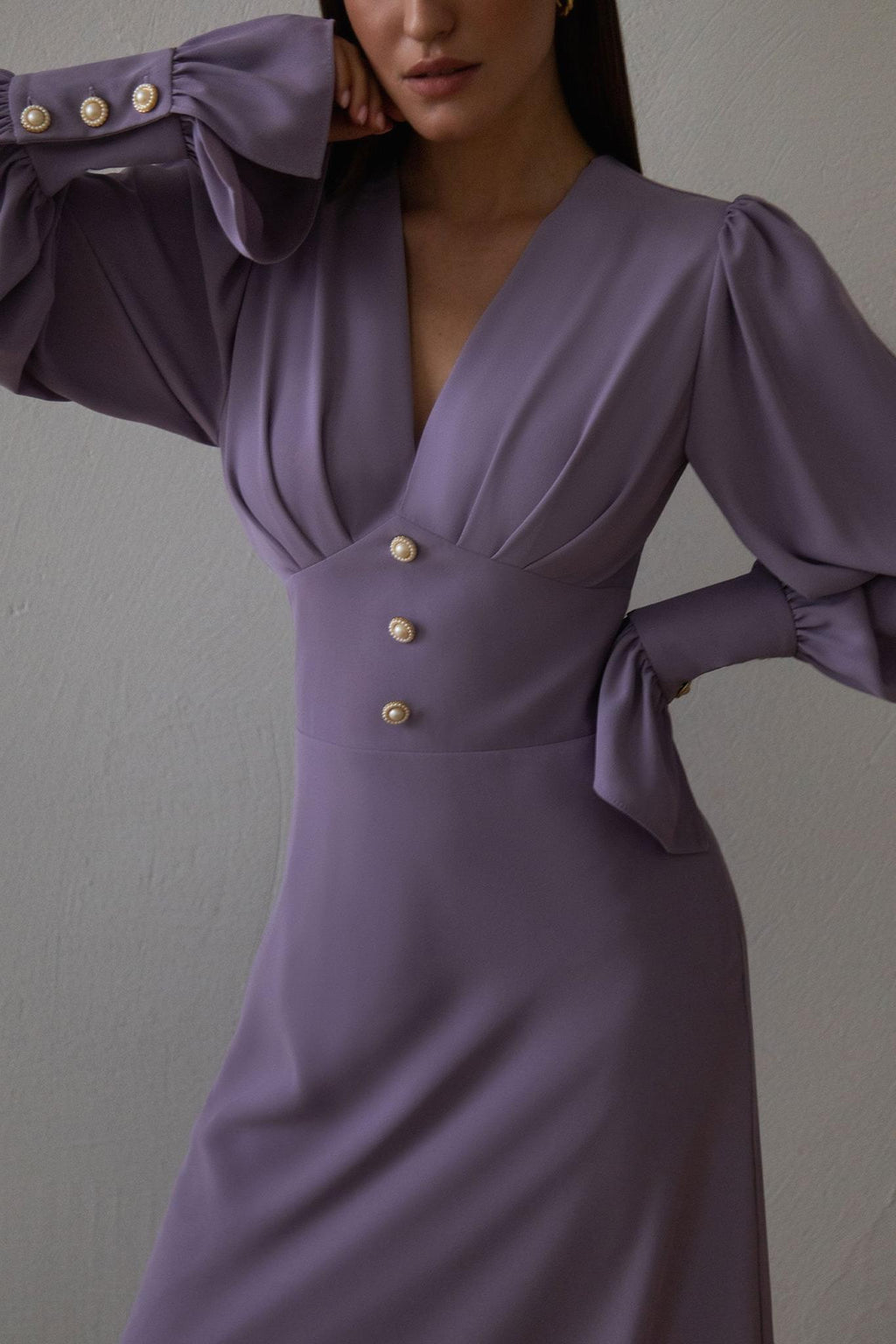 V-neck Lantern Sleeve Midi Dress