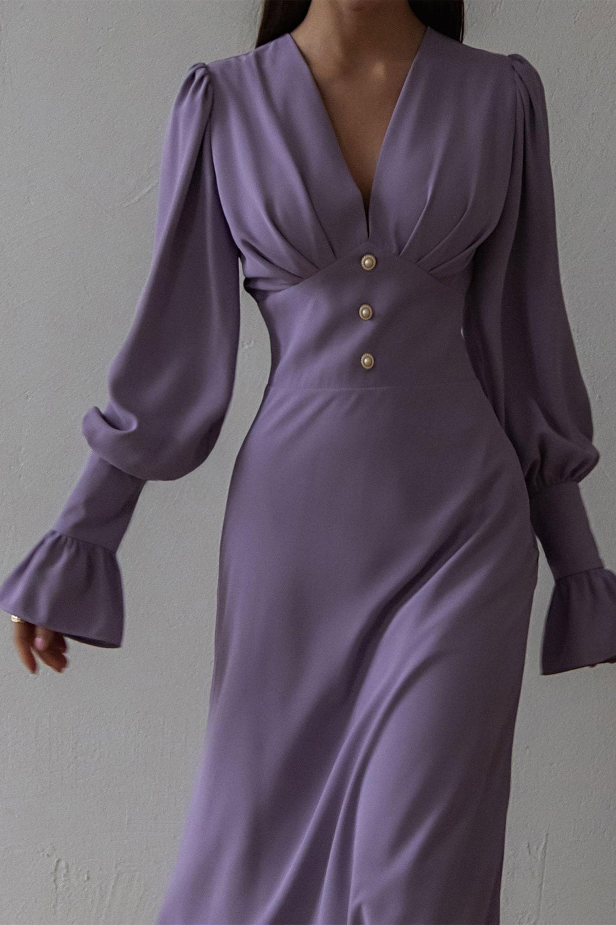 V-neck Lantern Sleeve Midi Dress
