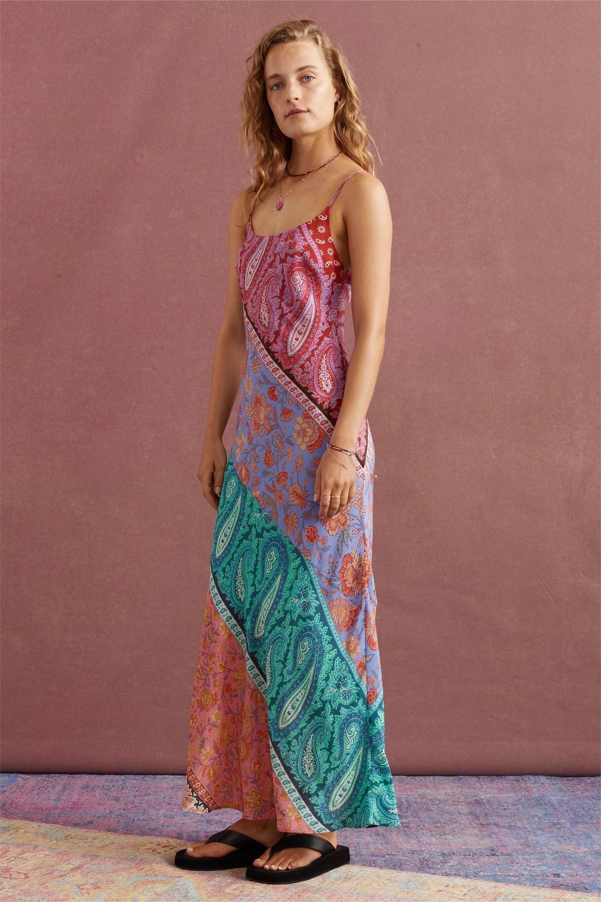 Paisley Sleeveless Contrast Color Midi Dress