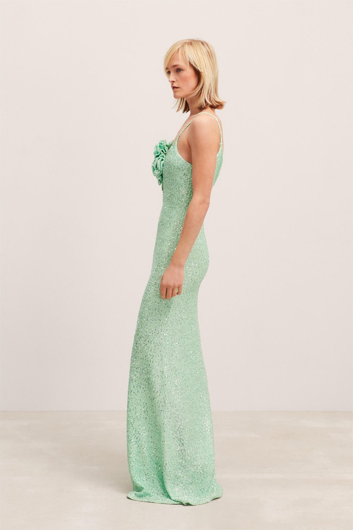 3d Sequin Sleeveless Midi Dress